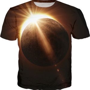 Sun behind planet tee